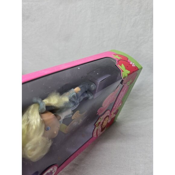 Vintage Strawberry Shortcake Berry Best Friends ANGEL CAKE Bandai Charm 2003 - Picture 9 of 12